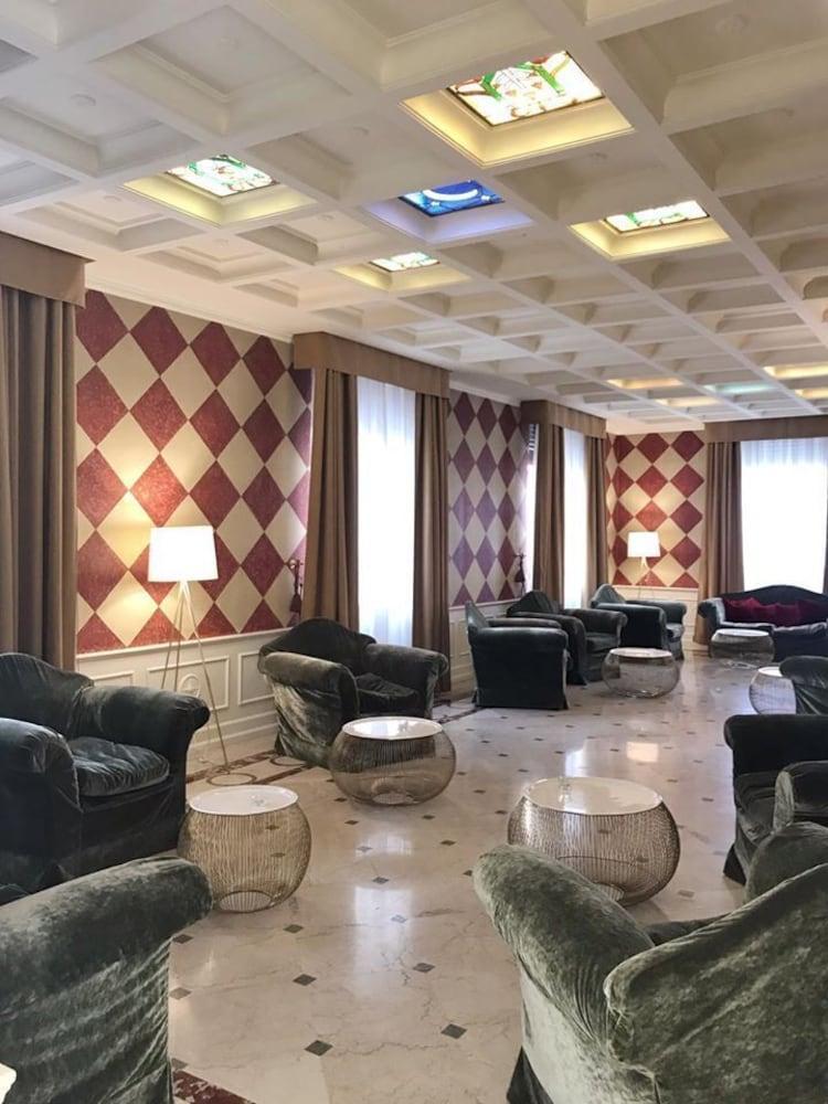 Hotel Milano Regency Exterior photo