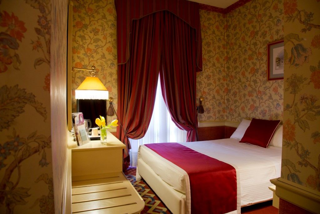 Hotel Milano Regency Exterior photo